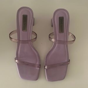 purple/pink heels 💜